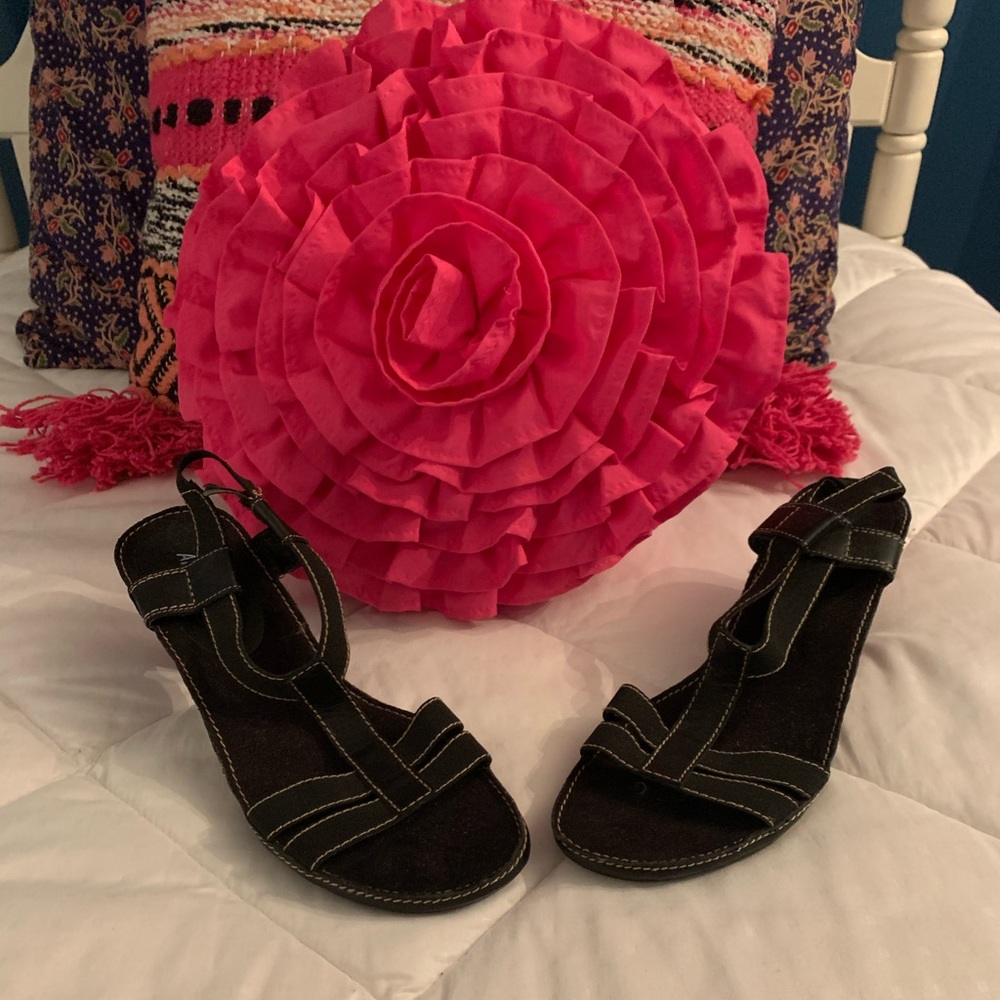 Aerosoles women’s heeled sandals black size 8